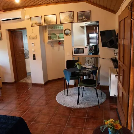 Cozy Loft 360o View Of Atény